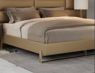 Luxury Gold Vant Queen Bed + Velvet Panels + Hybrid Mattress + 2 Emerald and gold Nightstands – Like New