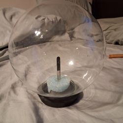 Water/Snow Globe