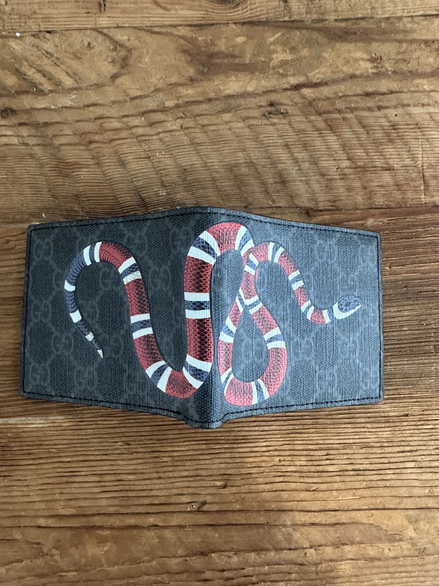 Gucci Snake Wallet 
