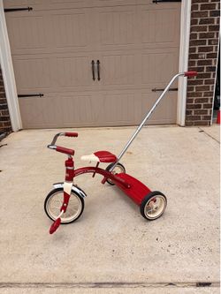 Red Flyer classic red tricycle with handle