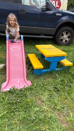 Free kid slide free kid table - pending p/u