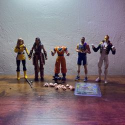 Selling Figures (READ DESCRIPTION)