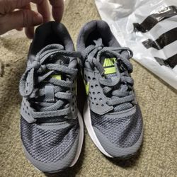 Kids Shoes, Nike Size 10.5
