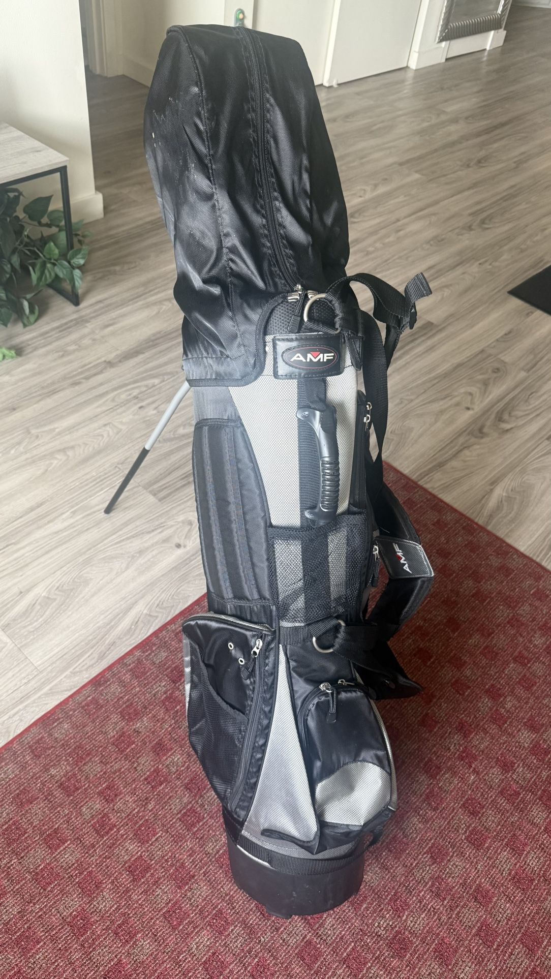 AMF G-SPEED PLUS GOLF CLUBS & BAG