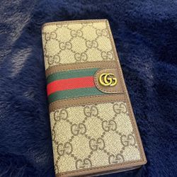 Gucci GG Women’s Wallet 