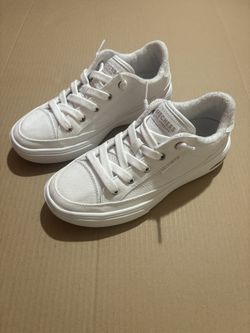 Sketchers Arch Fit Size 7