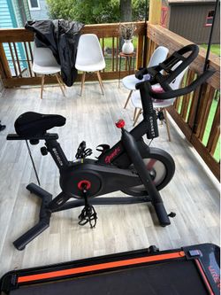 ECHELON CONNECT SPORT INDOOR CYCLING EXERCISE BIKE