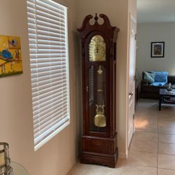 GRANFATHER CLOCK 