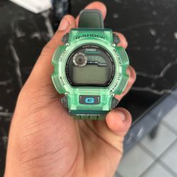 CASIO vintage DW-9000XS-2T X-treme clear G-SHOCK