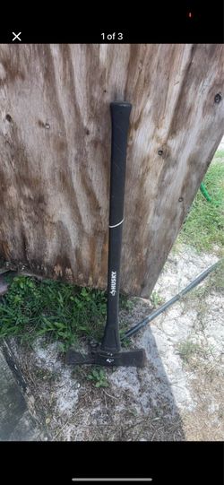 Husky axe