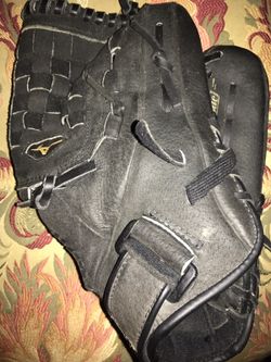 Mizuno baseball glove