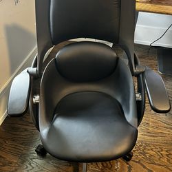 All33 BackStrong C1 Ergonomic Office Chair – Mint Condition – Retail $1,000+