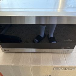 lg  1000w smart inverter microwave 