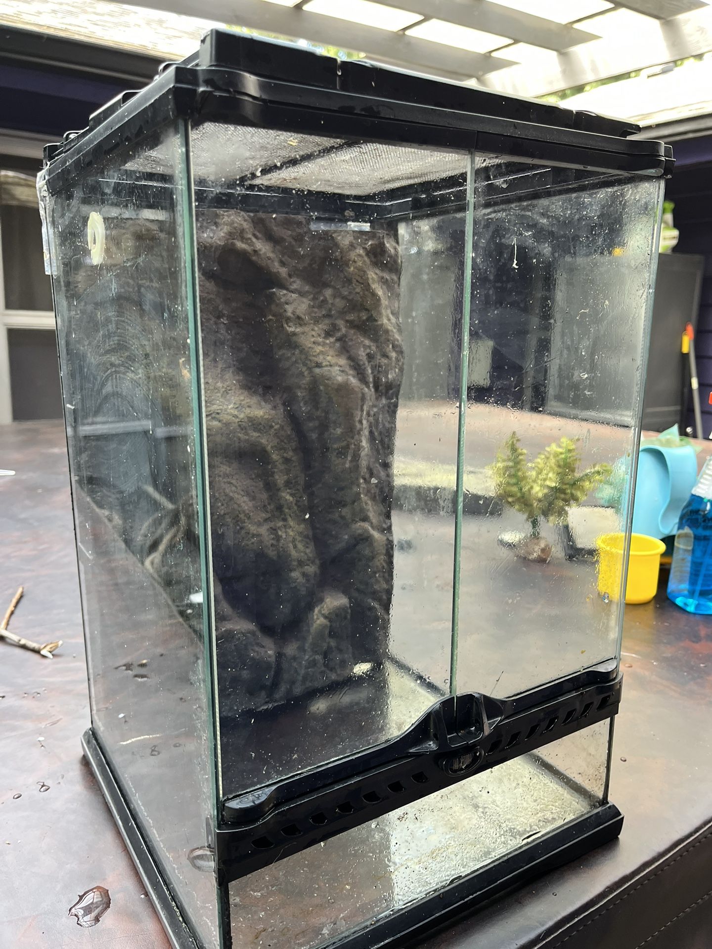 exo-terra terrarium 12x18