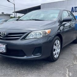2013 Toyota Corolla LE Sedan 4DR