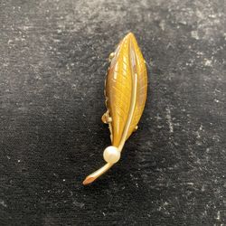 Leaf Women's Pin / Brooch 14kt Yellow Gold Jewelry