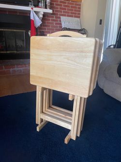 New Tray Table Set ( Set Of 4)