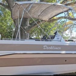 2010 VIP Deckliner with 250 Yamaha outboard and custom trailer
