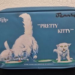 Vintage-Blue Version- 1965 Standard Plastic Prod. Toy Carry Case "Pretty Kitty"