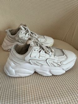Men Sneakers White US 10