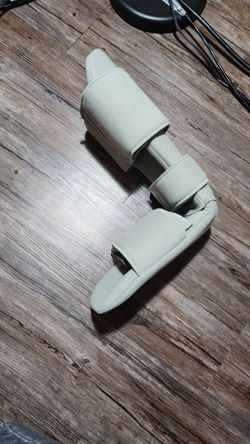 Leg Brace Size Medium