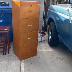 4 Drawer Filing Cabinet With Key