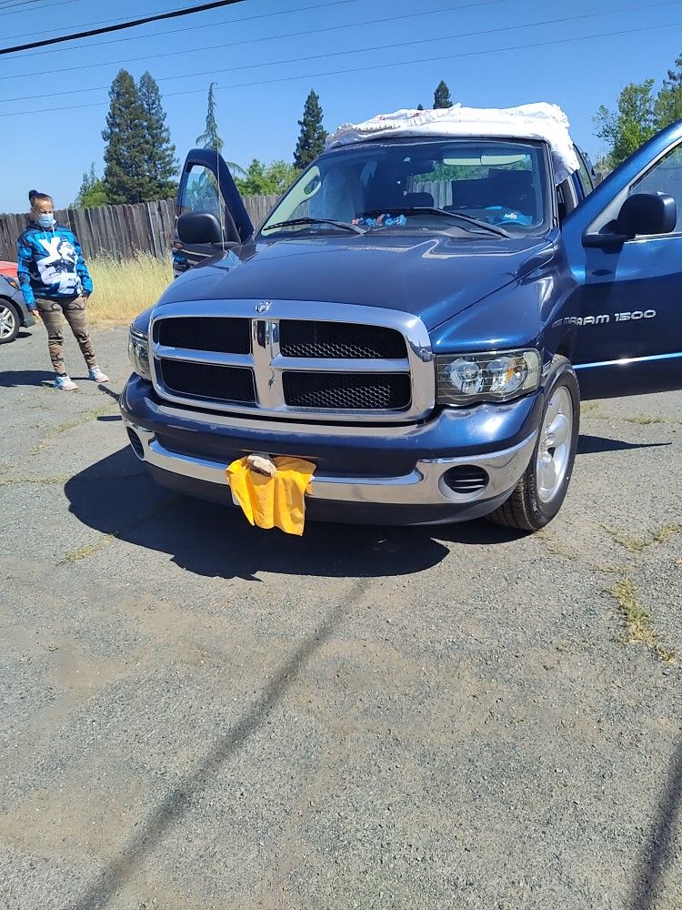 2004 Dodge Ram 1500 5.7L Hemi