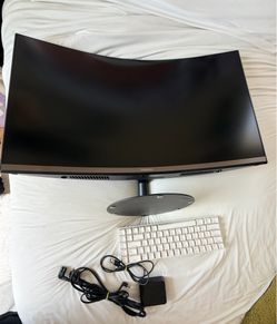 SAMSUNG  curved 27-inch monitor FULL HD + Royal Kludge light up keyboard