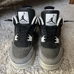 Jordan 4 fears size 6