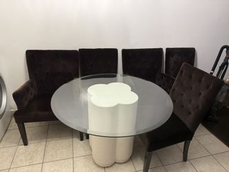 (5) Five Z Gallerie tufted dining kitchen Chairs