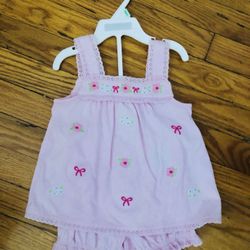 Baby & girl clothes  6months-4ys, about 150 items, each $1 or every 20 items $15! Many things brand new with tag, never worn, great brands! 