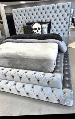 ✨️ King, Cal King, Queen Bed Frame ✨️ Furniture Sectionals, Bedrooms, Dining Avail