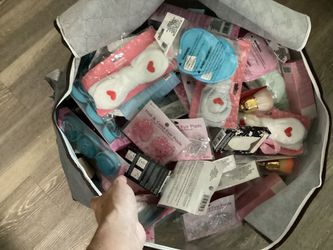 118 piece beauty facial care bundle party favors