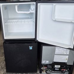 Used refrigerate can use for bedroom office.Wherever