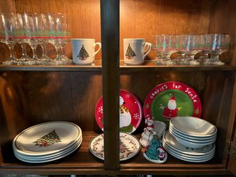 Christmas Dishes and Decorations
