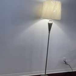 Lámpara De Piso