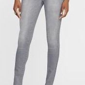 Old Navy Women's Light Gray Skinny Jeans~~Rock Star Built in Sculpt~~Size 2~~