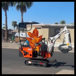 Mini excavator / Back Hoe 