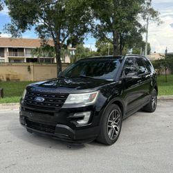 2016 Ford Explorer