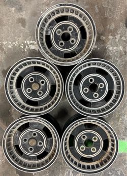 (5) 1972 to 1976 Jenson Healey Alloy Wheels