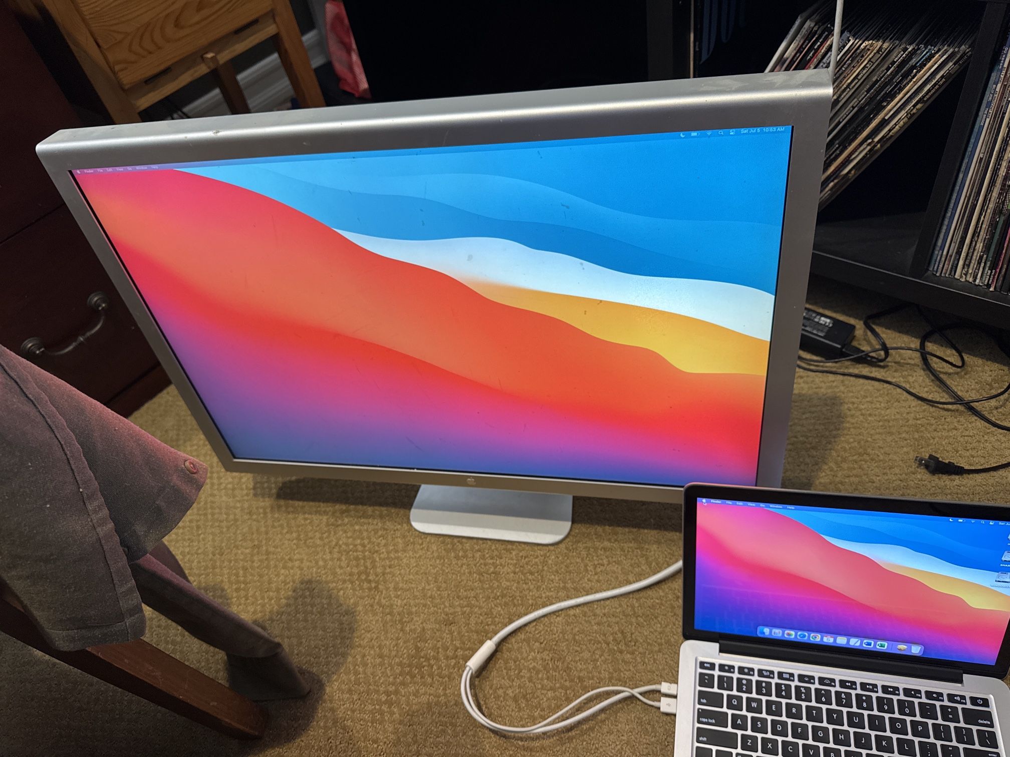 Apple Cinema Display 30-Inch Monitor – Works Great!