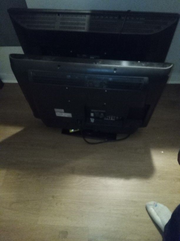 LG 32 Inch Flatscreen