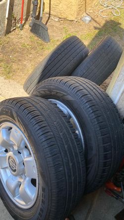 Tires and wheels 15” Nissan D21, hard body