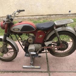 1968 YAMAHA YG5t
