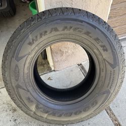 Goodyear Wrangler All-Terrain Adventure with Kevlar 265/70R16 
