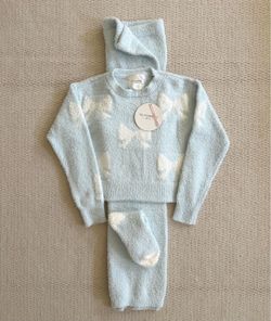No Comment Girls Two Piece Sweater Pants Socks Set Size 10/12