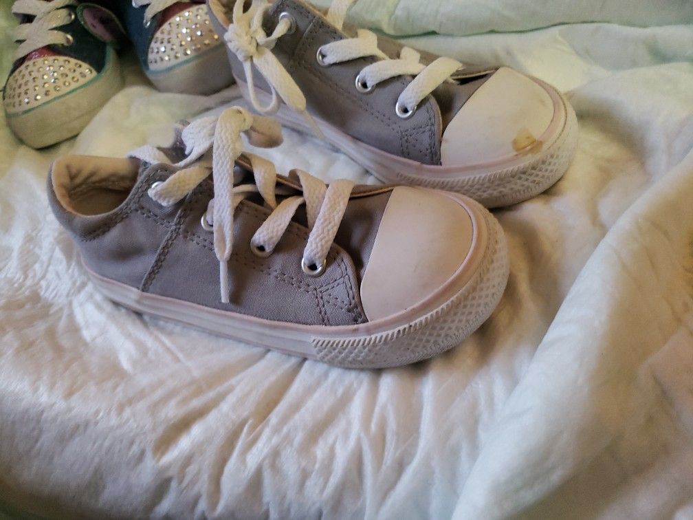 Grey Converse Lil Girls Size 9