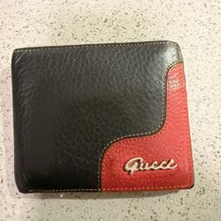 Gucci Bi Fold Wallet