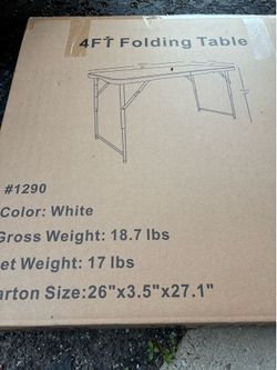 White 4 ft folding table