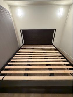 Cali King Bed